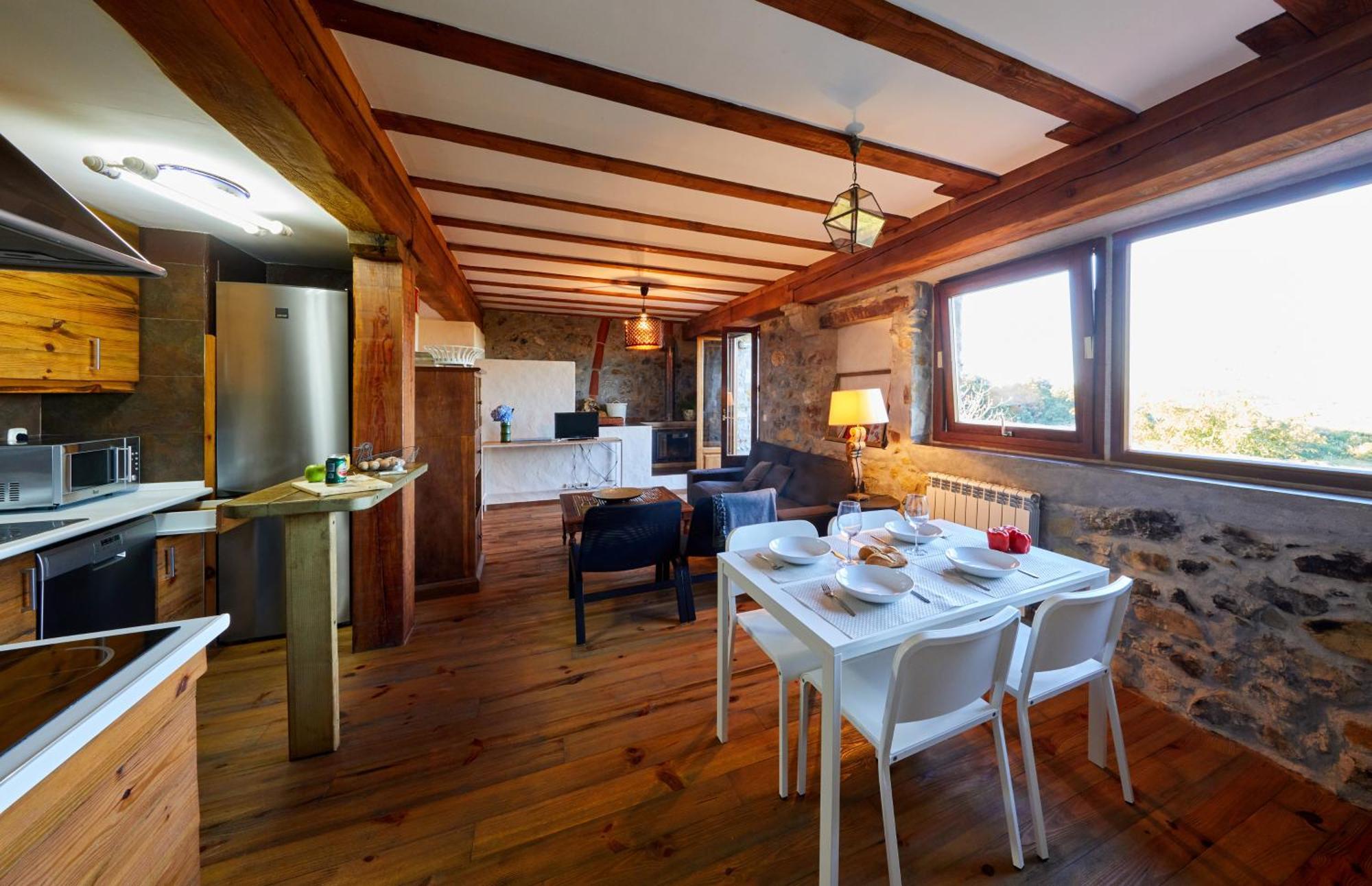 Urain Suites - Apartments At Flysch-Coast スマイア エクステリア 写真